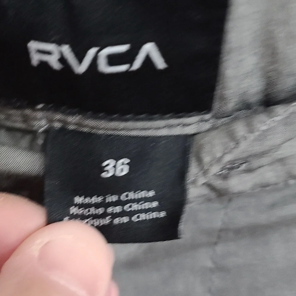 RVCA Mens Board Shorts Swim Casual Gray Pockets‎  SZ 36 GUC READ